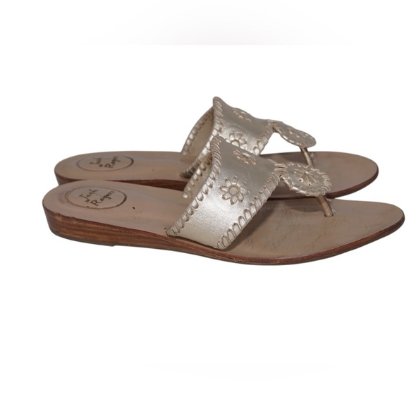 Jack Rogers Light Gold Metallic Sandals with Small 1" Wedge Heel, Size 9.5 - Picture 4 of 10